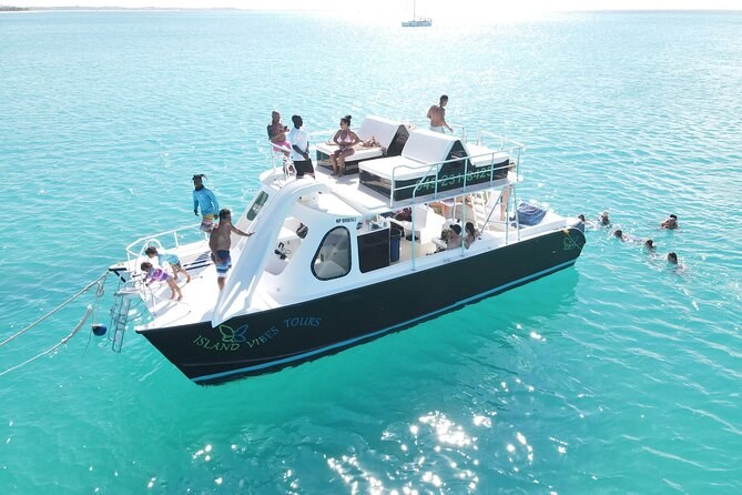 4hr Group Half Day Snorkel Excursion in Grace Bay, Providenciales
